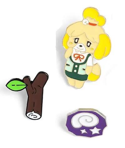 Animal Crossing Pins: Isabelle (With items) MyHobbyQ8